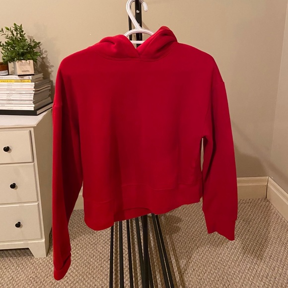 Zara Hoodie - Picture 1 of 2